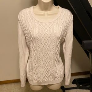 EUC Tommy Hilfiger Sweater Size Medium